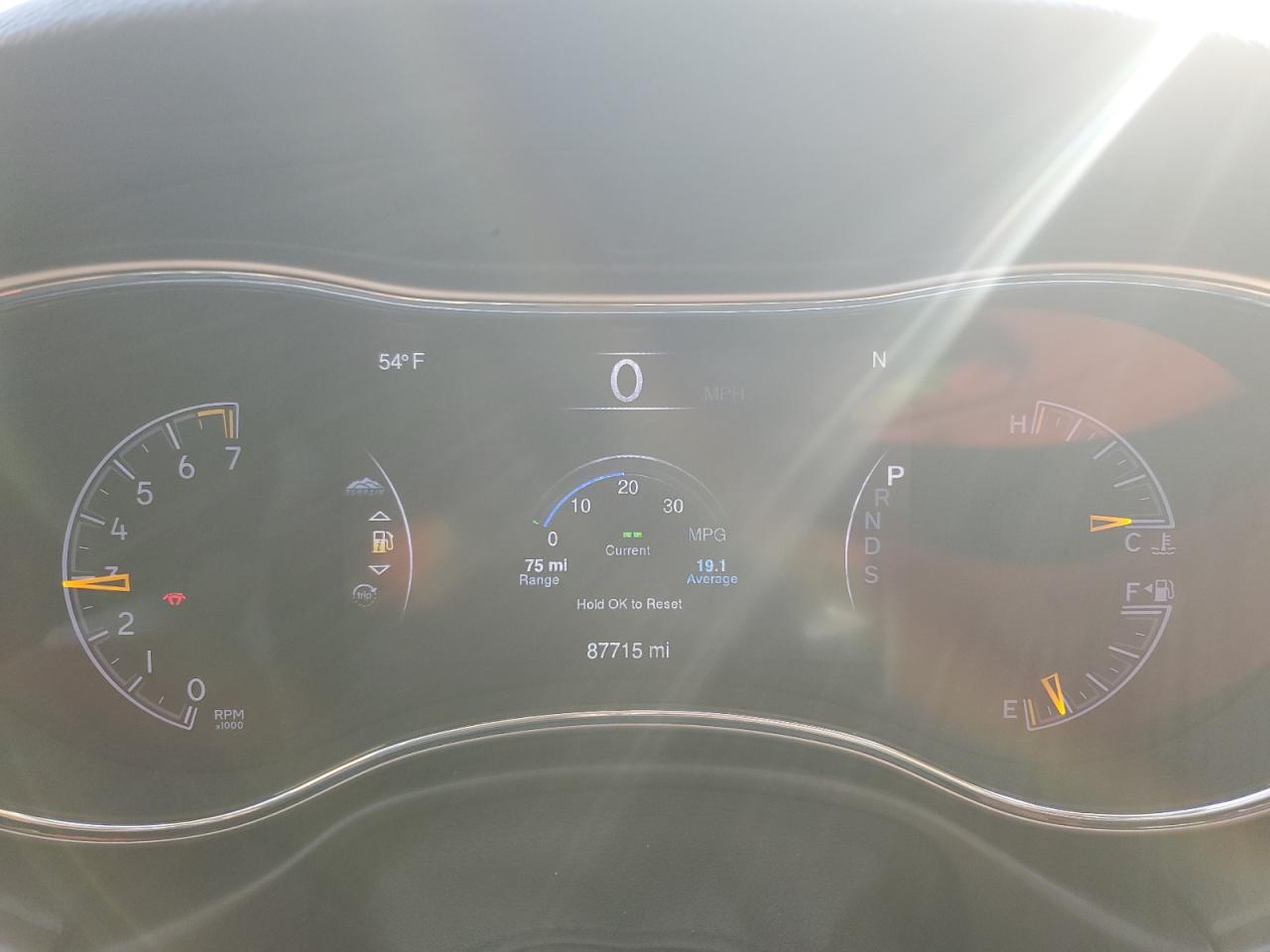 2015 Jeep Grand Cherokee - Image 9