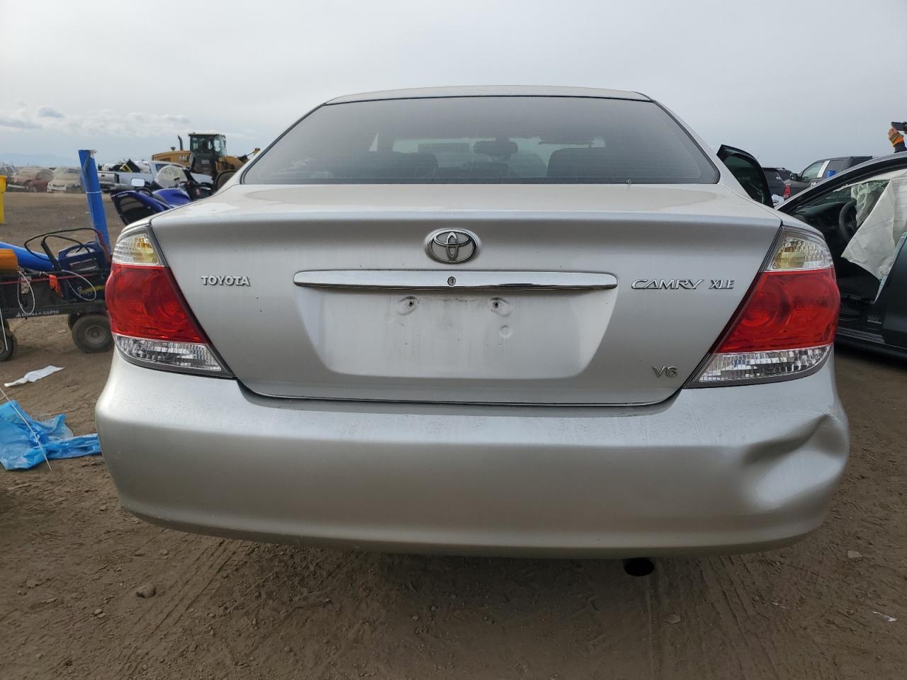 2005 Toyota Camry - Image 6