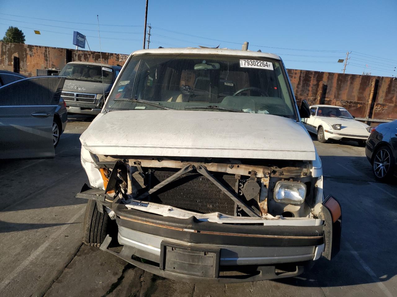 1990 Chevrolet Astro - Image 5