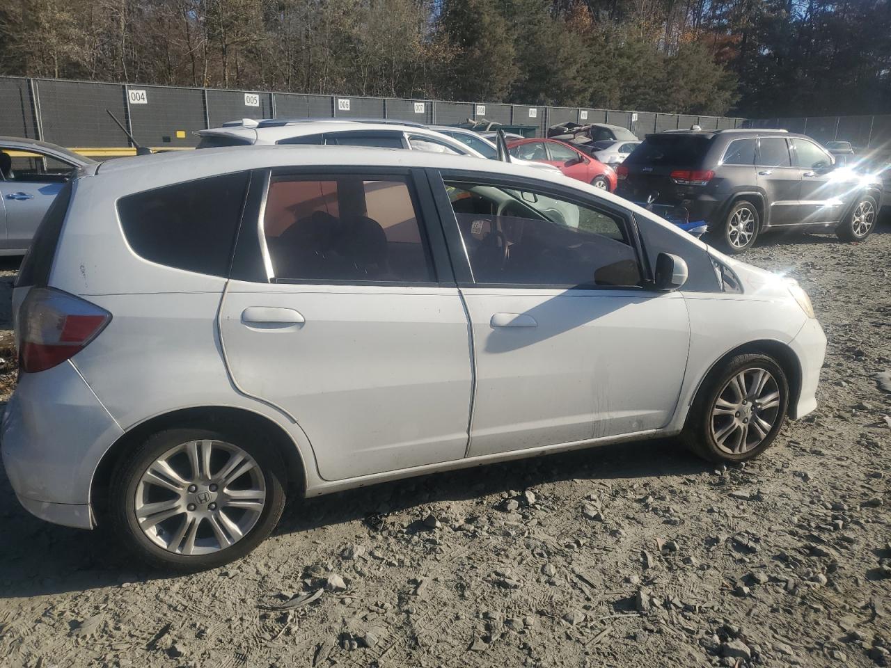 2010 Honda Fit - Image 3