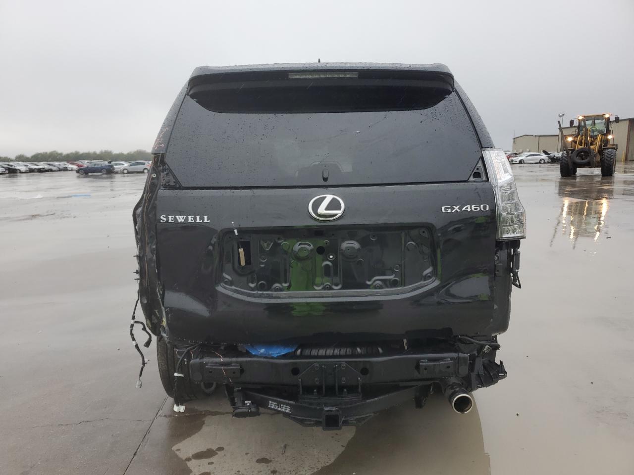2023 Lexus GX - Image 6