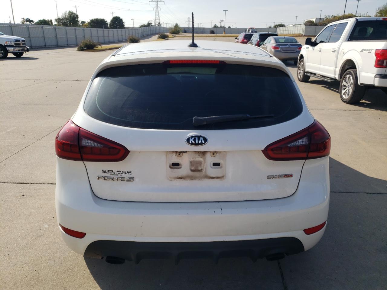 2016 Kia Forte - Image 6