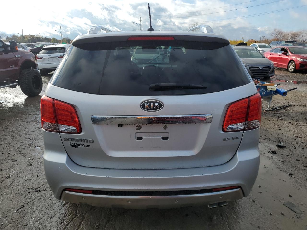 2011 Kia Sorento Sx VIN: 5XYKW4A22BG090408 Lot: 81281904