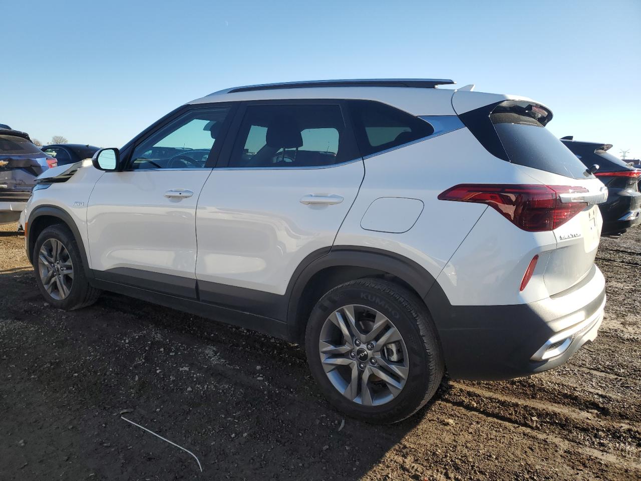 2023 Kia Seltos - Image 2