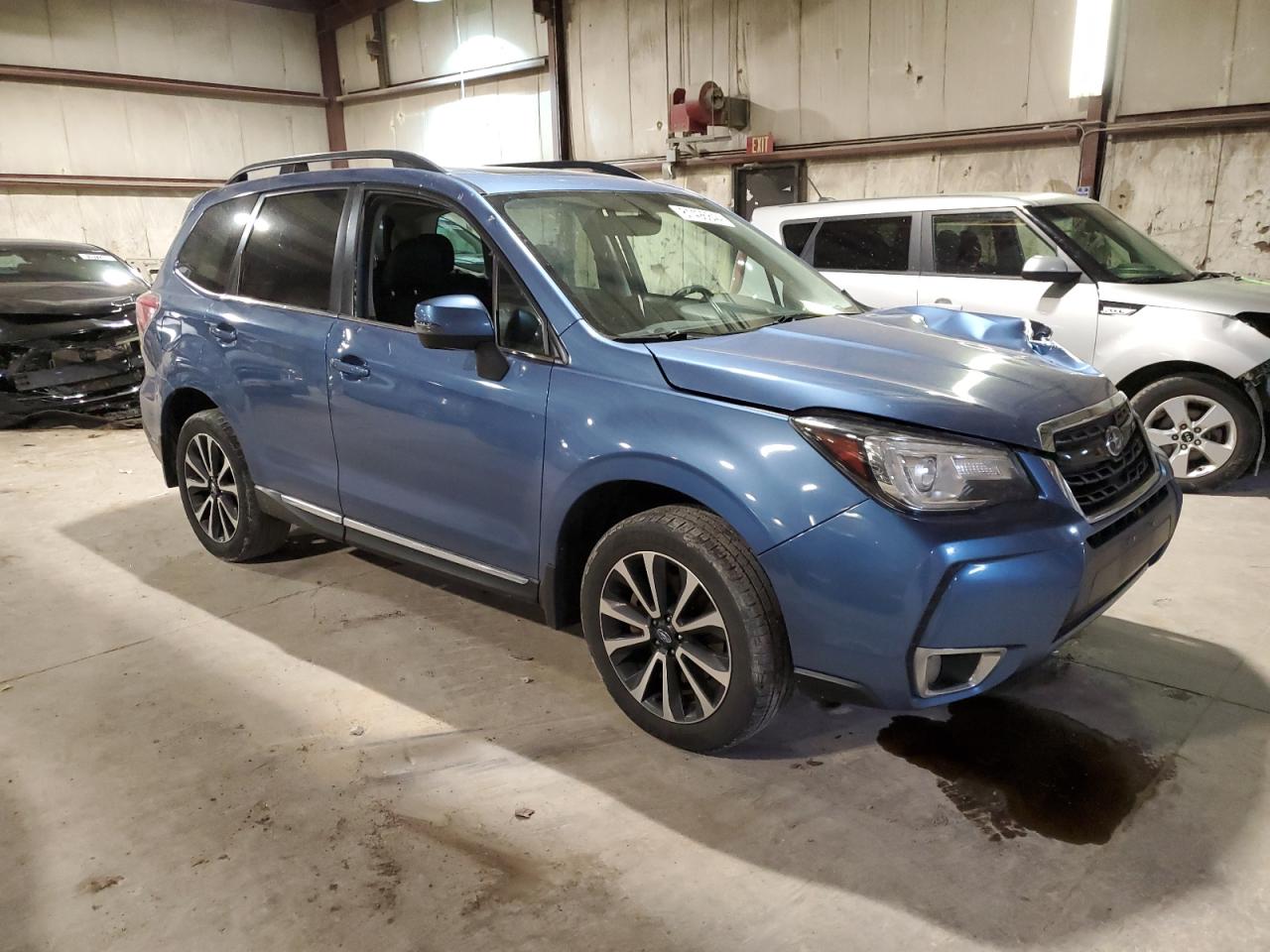 VIN JF2SJGTC0HH509203 2017 SUBARU FORESTER no.4