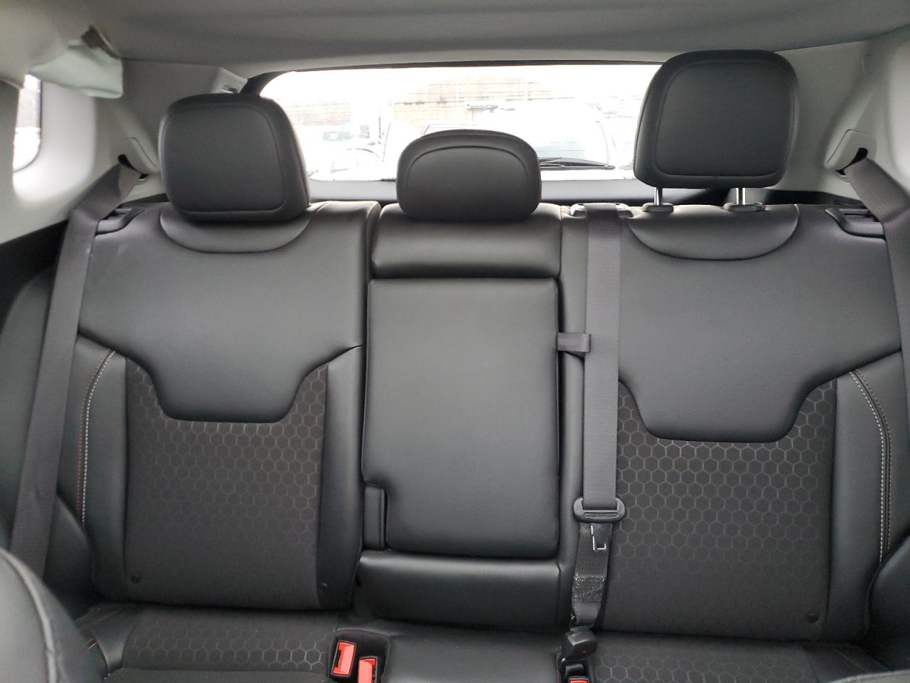 2020 Jeep Compass - Image 10