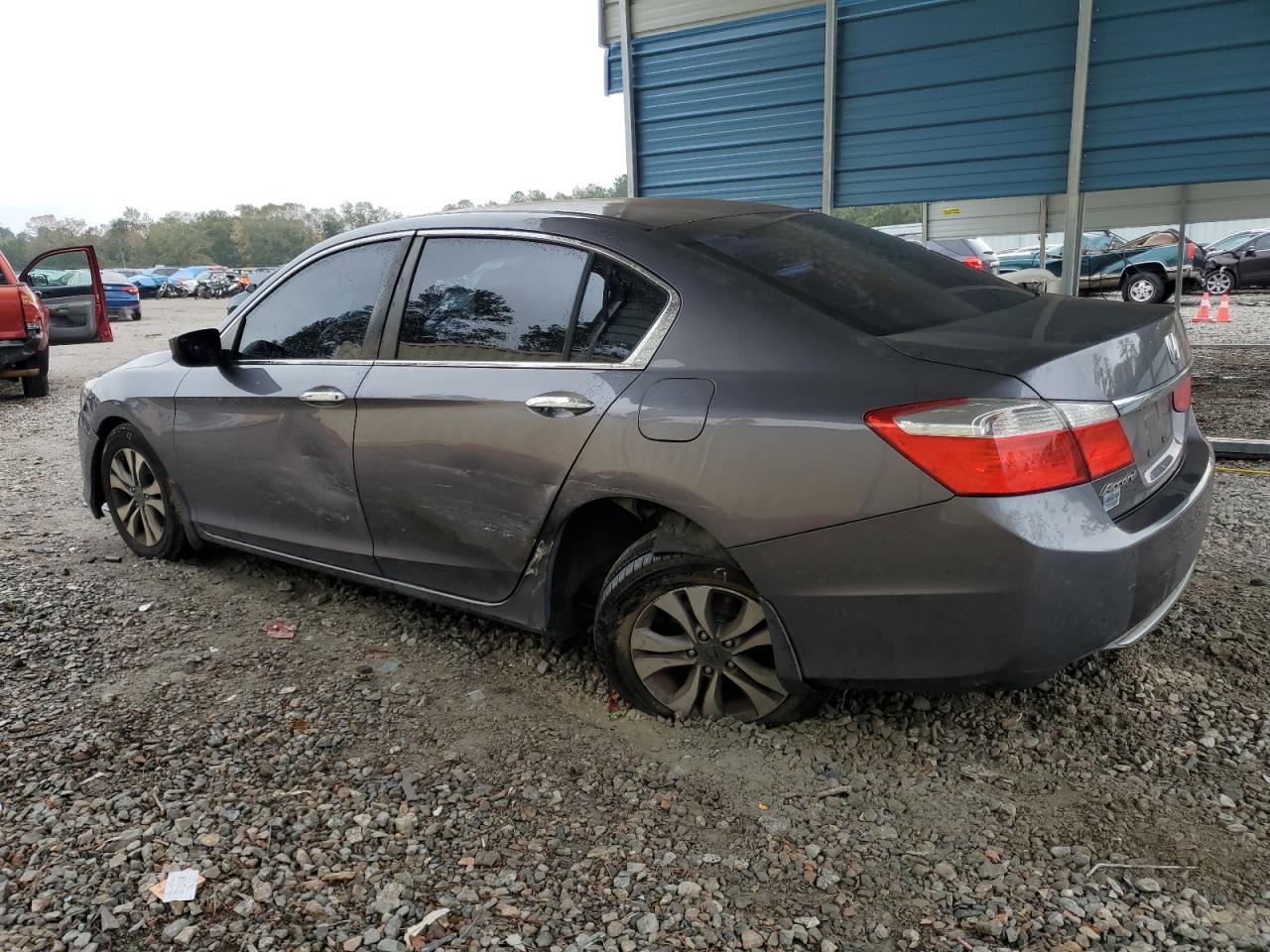 1HGCR2F38FA272946 2015 HONDA ACCORD - Image 2