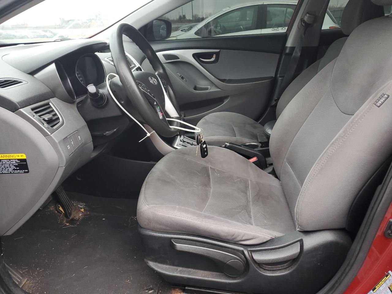 2012 Hyundai Elantra - Image 7