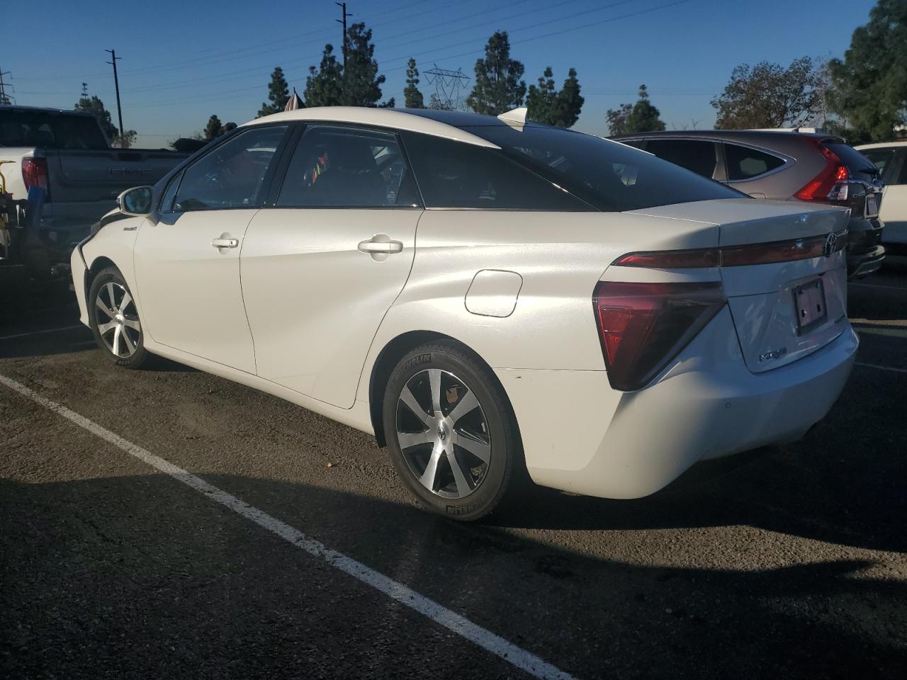 VIN JTDBVRBD6JA004922 2018 TOYOTA MIRAI no.2