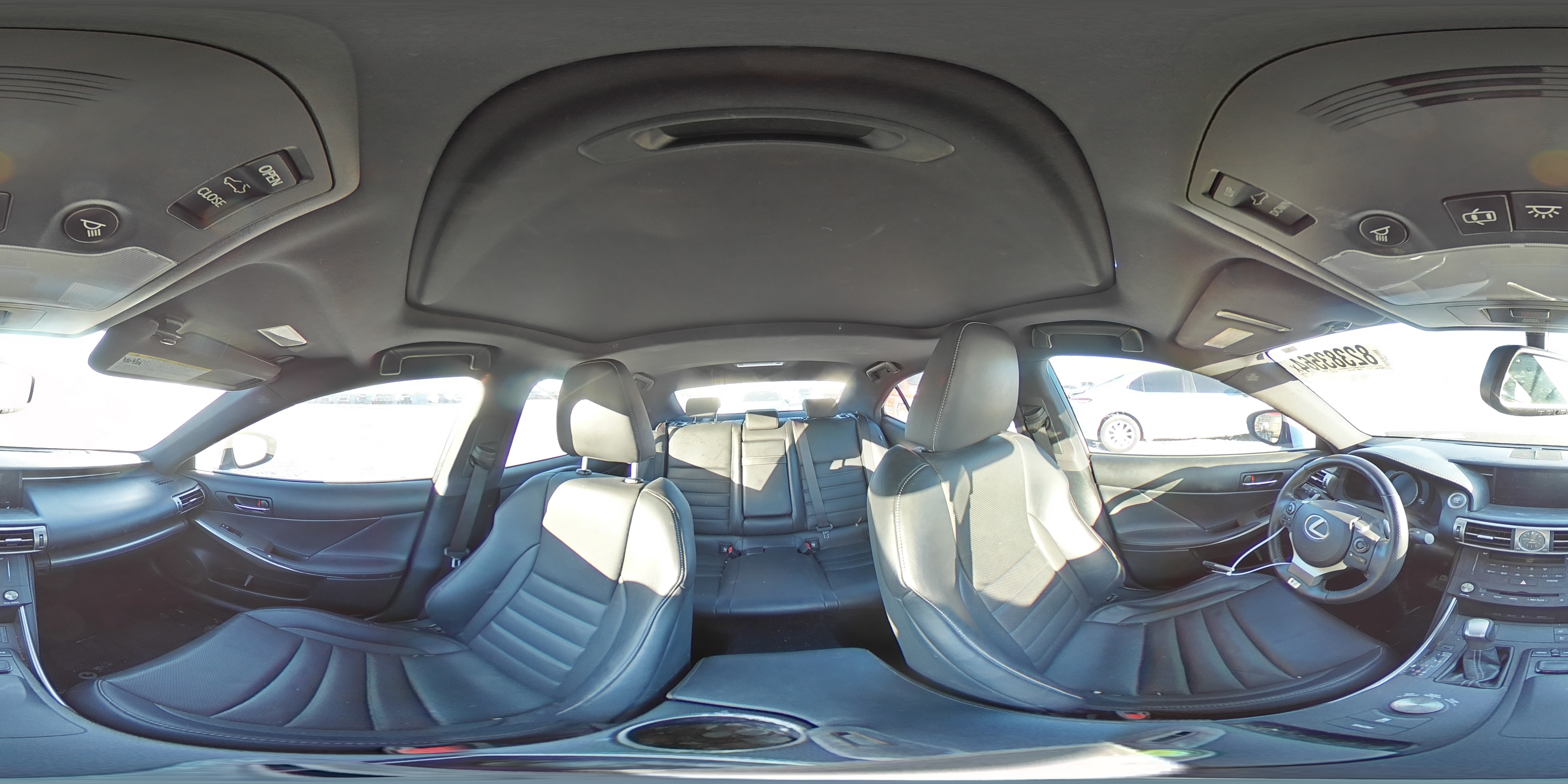 2015 Lexus IS - Image 13