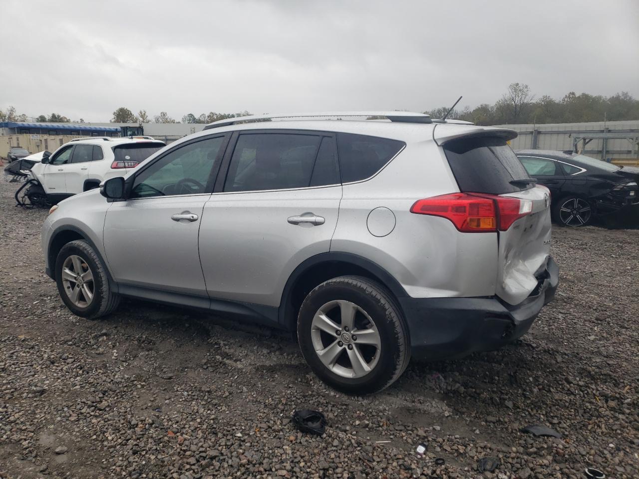 2014 Toyota RAV 4 - Image 2