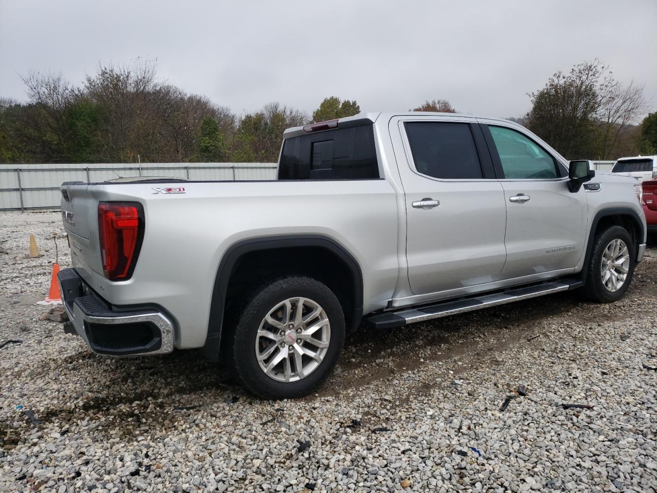 2022 GMC Sierra - Image 3