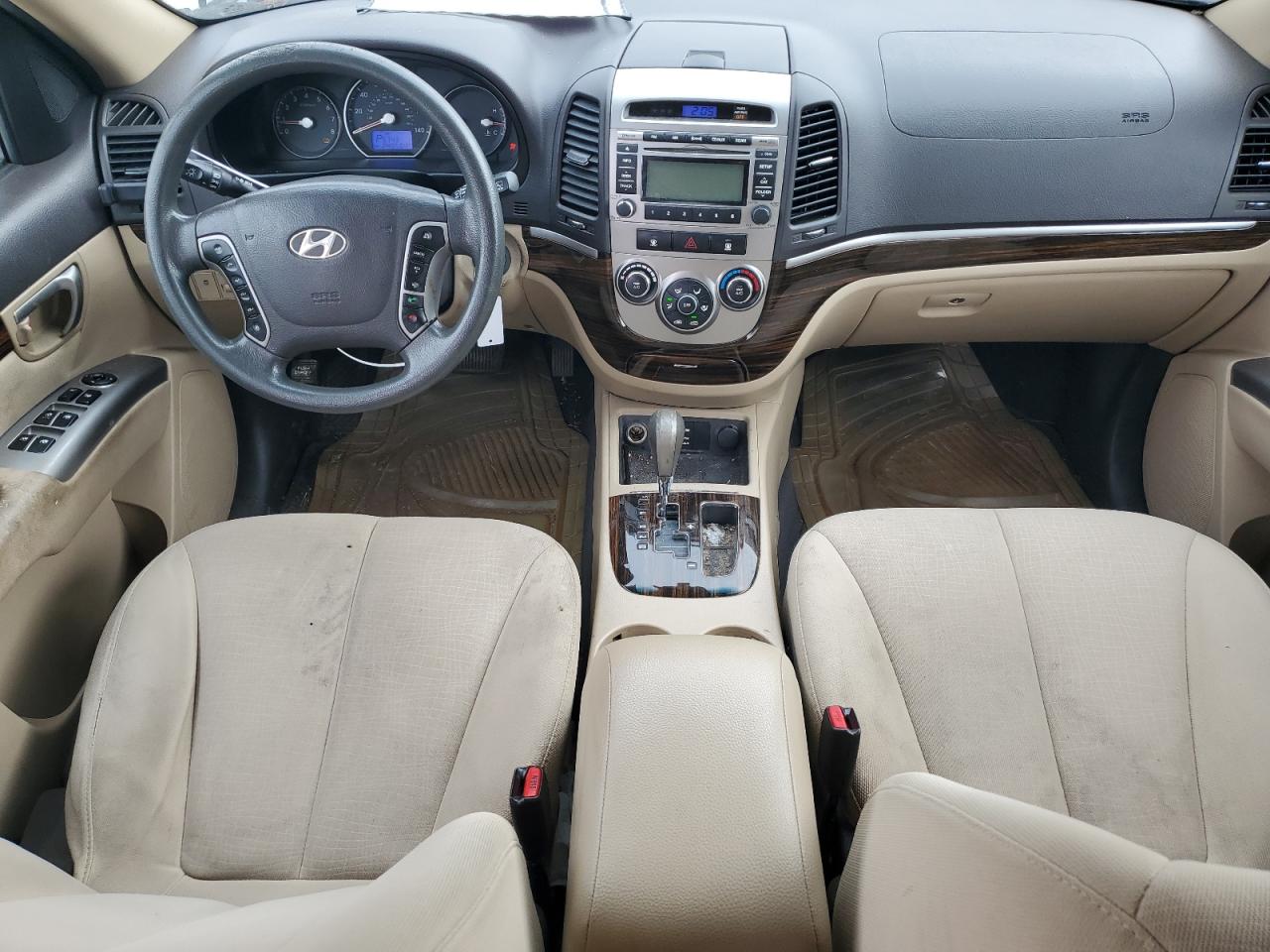 2012 Hyundai Santa Fe - Image 8