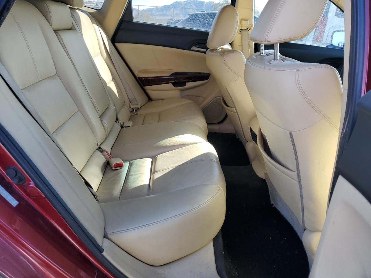 2010 Honda Accord - Image 10