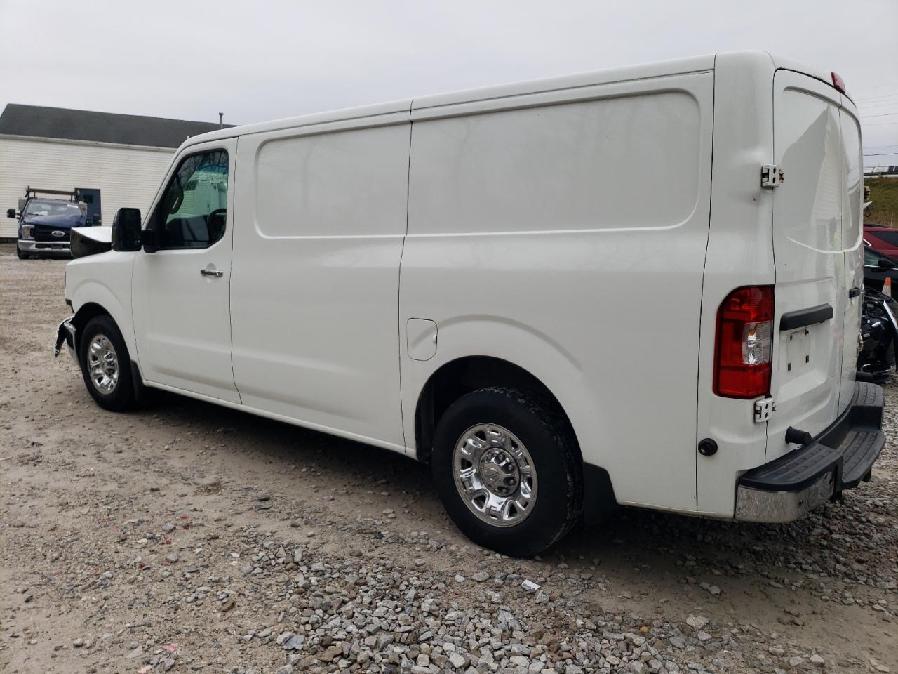 2014 Nissan NV - Image 2