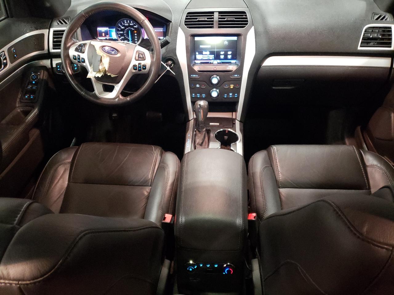 2014 Ford Explorer - Image 8