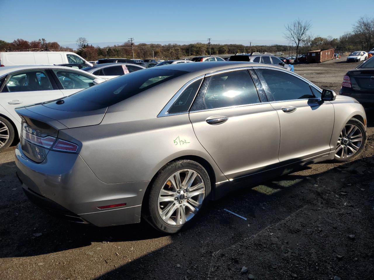 2016 Lincoln MKZ - Image 3