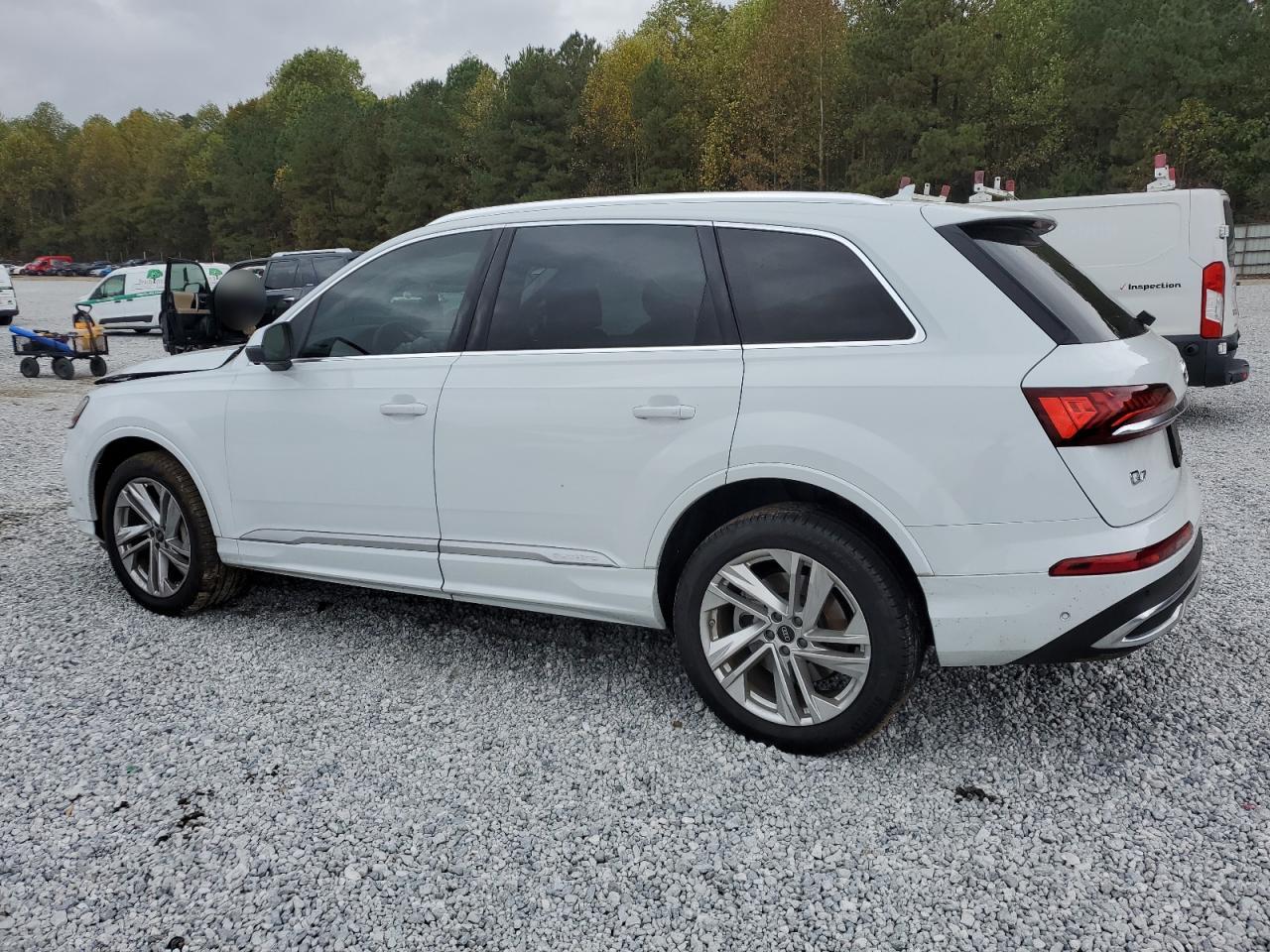 2023 Audi Q7 - Image 2