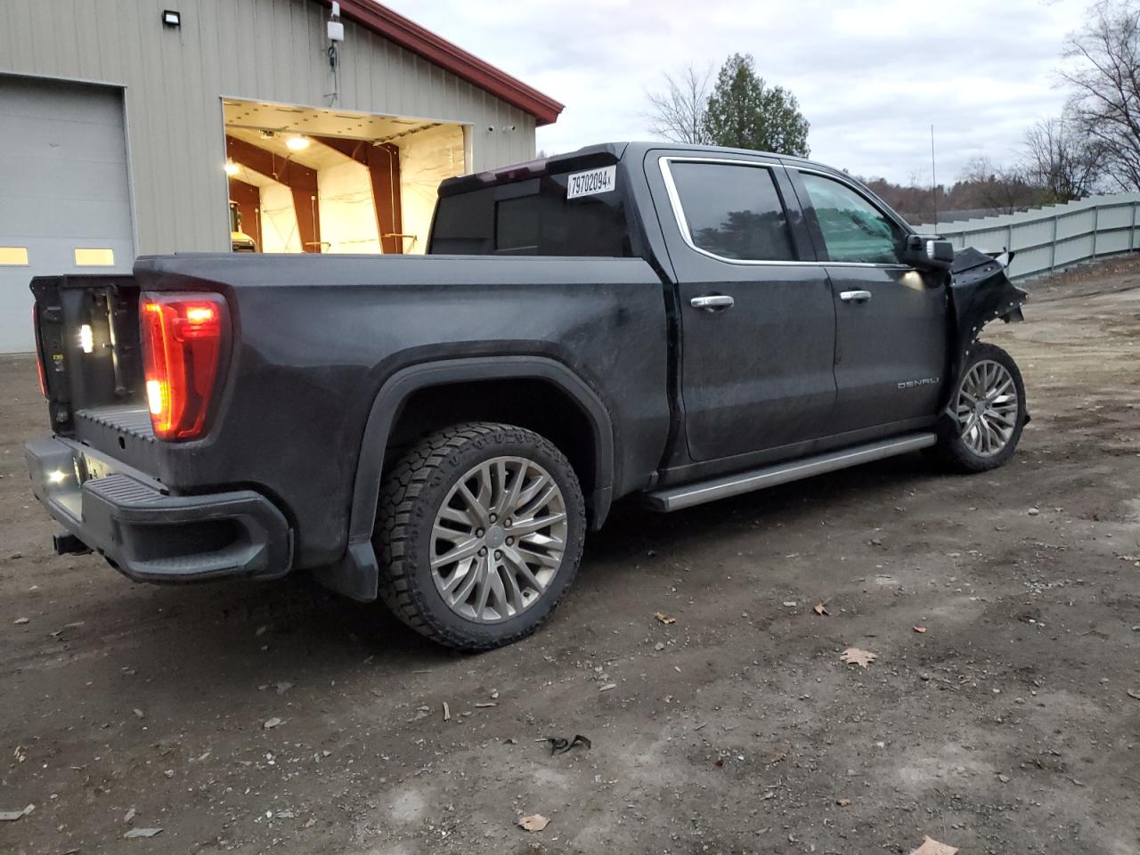 2019 GMC Sierra - Image 3