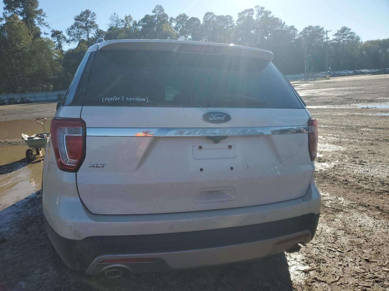 2017 Ford Explorer - Image 6
