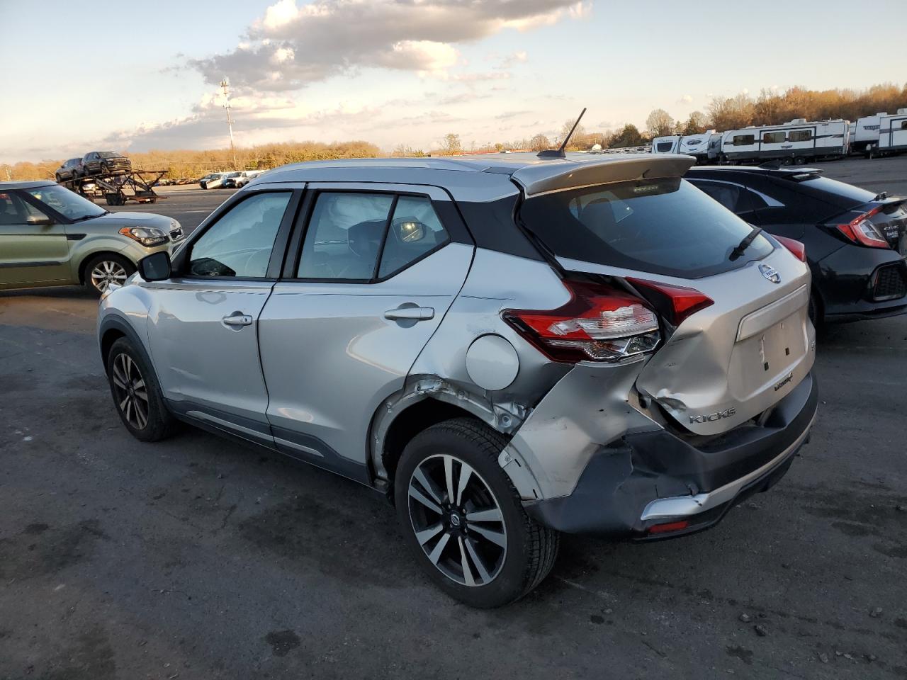 2019 Nissan Kicks S VIN: 3N1CP5CU0KL494129 Lot: 80199524