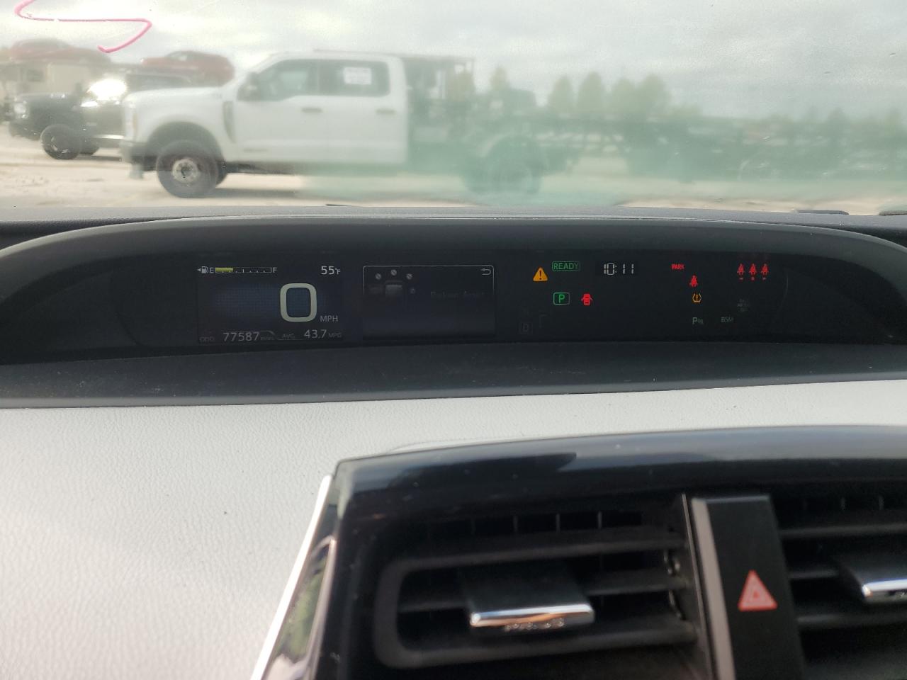 2019 Toyota Prius - Image 9
