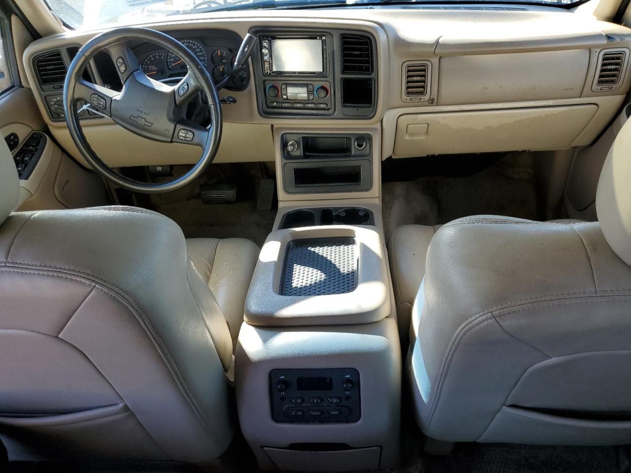 2003 Chevrolet Tahoe - Image 8