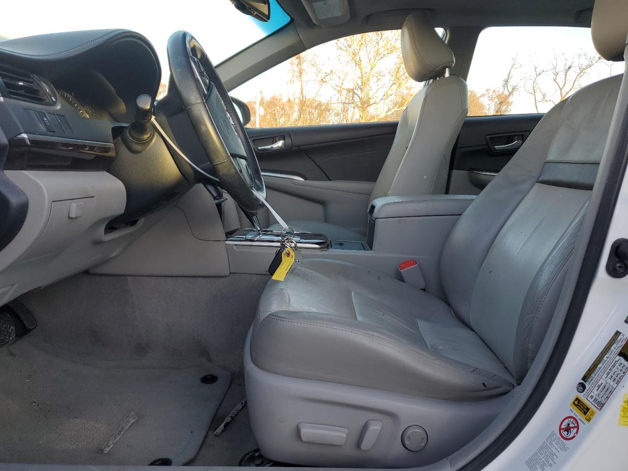 2014 Toyota Camry - Image 7