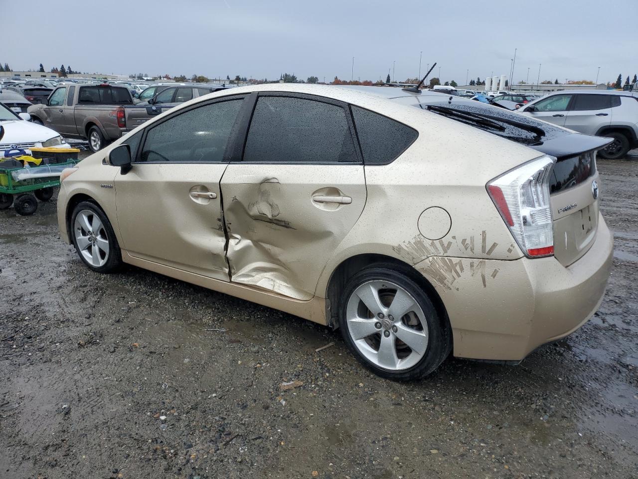 2010 Toyota Prius - Image 2