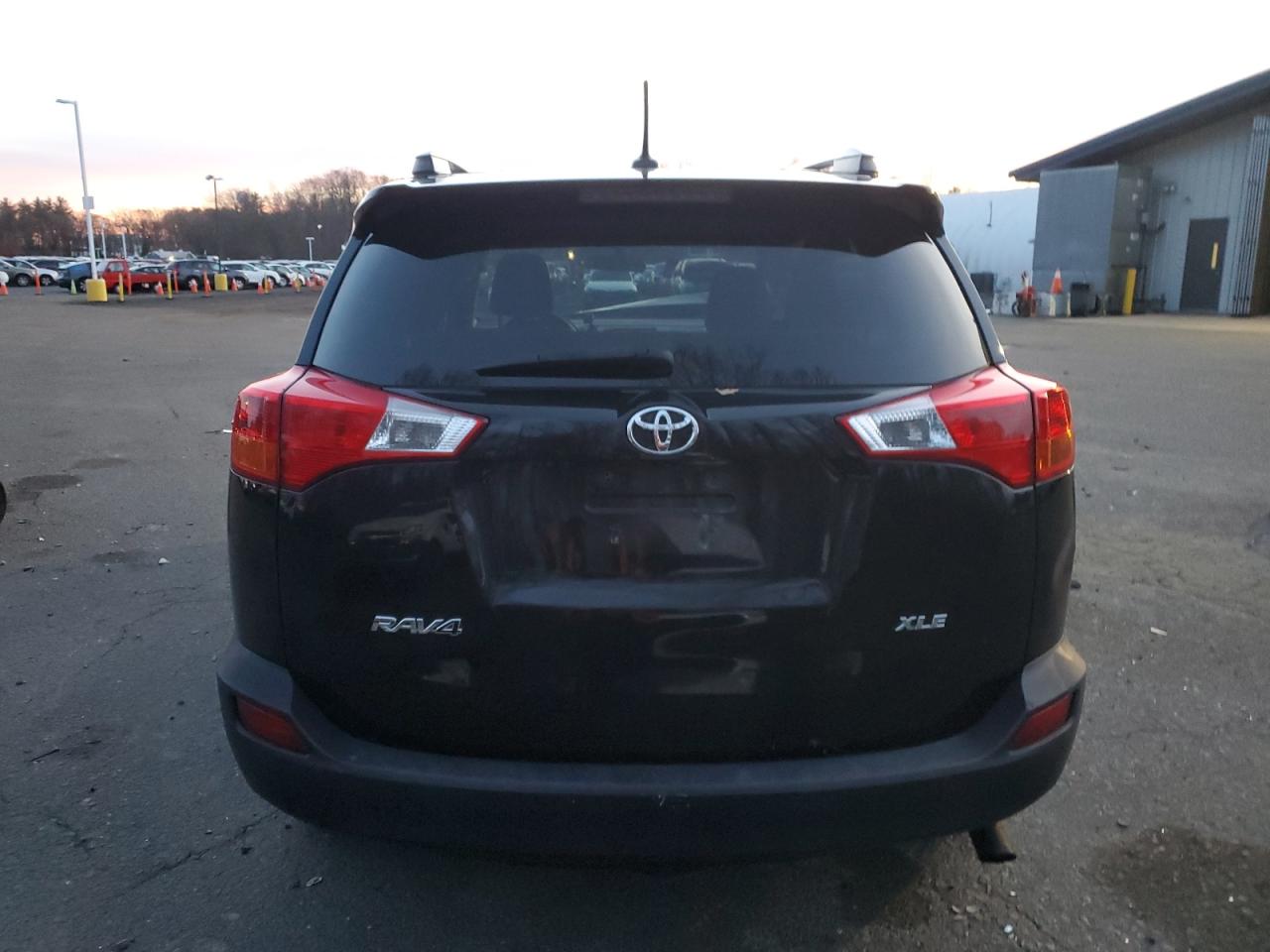 2014 Toyota RAV 4 - Image 6
