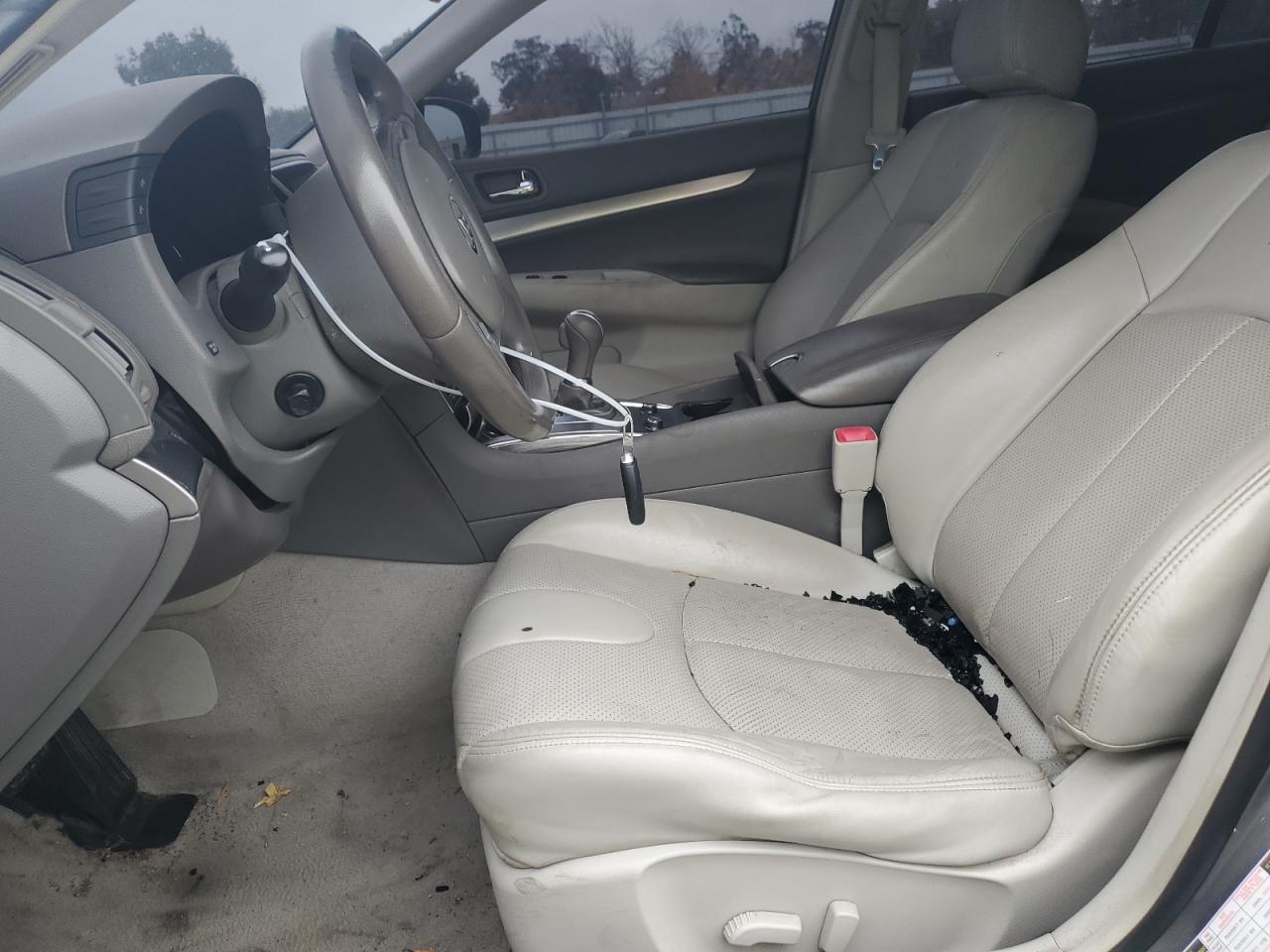 2010 Infiniti G - Image 7