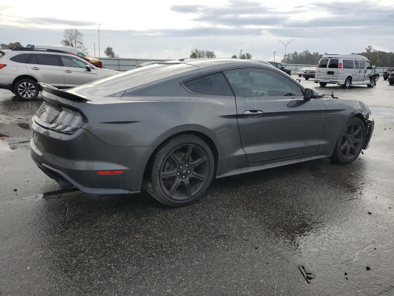 2020 Ford Mustang - Image 3