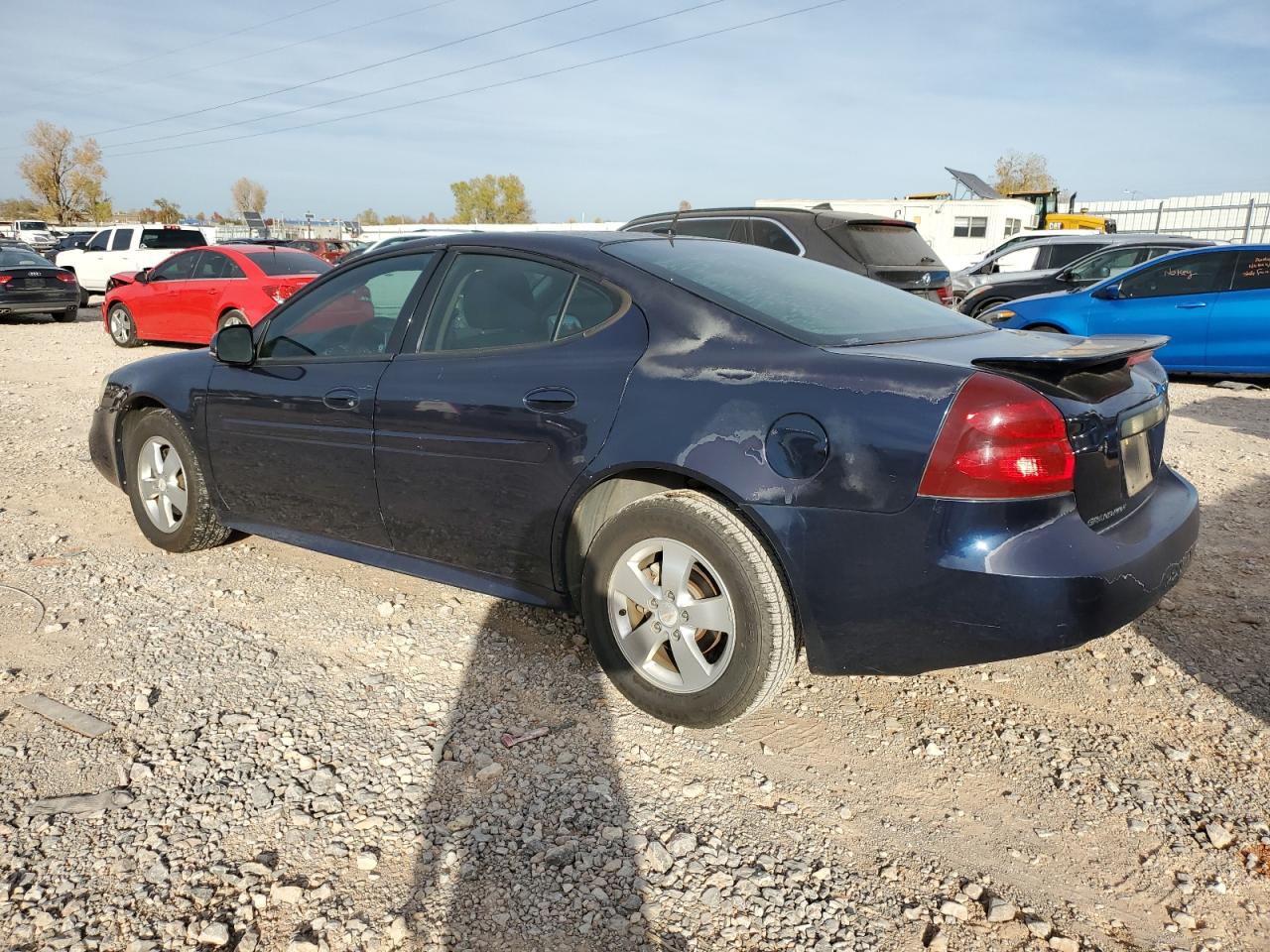 2007 Pontiac Grand Prix - Image 2