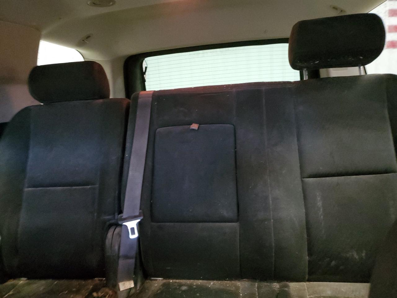 2010 GMC Yukon - Image 10
