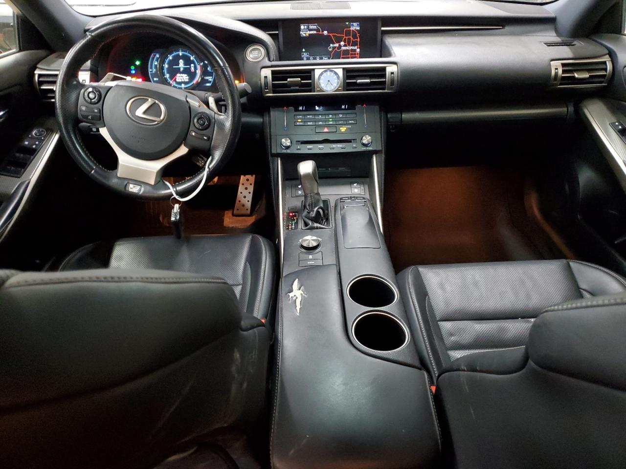 2015 Lexus IS - Image 8