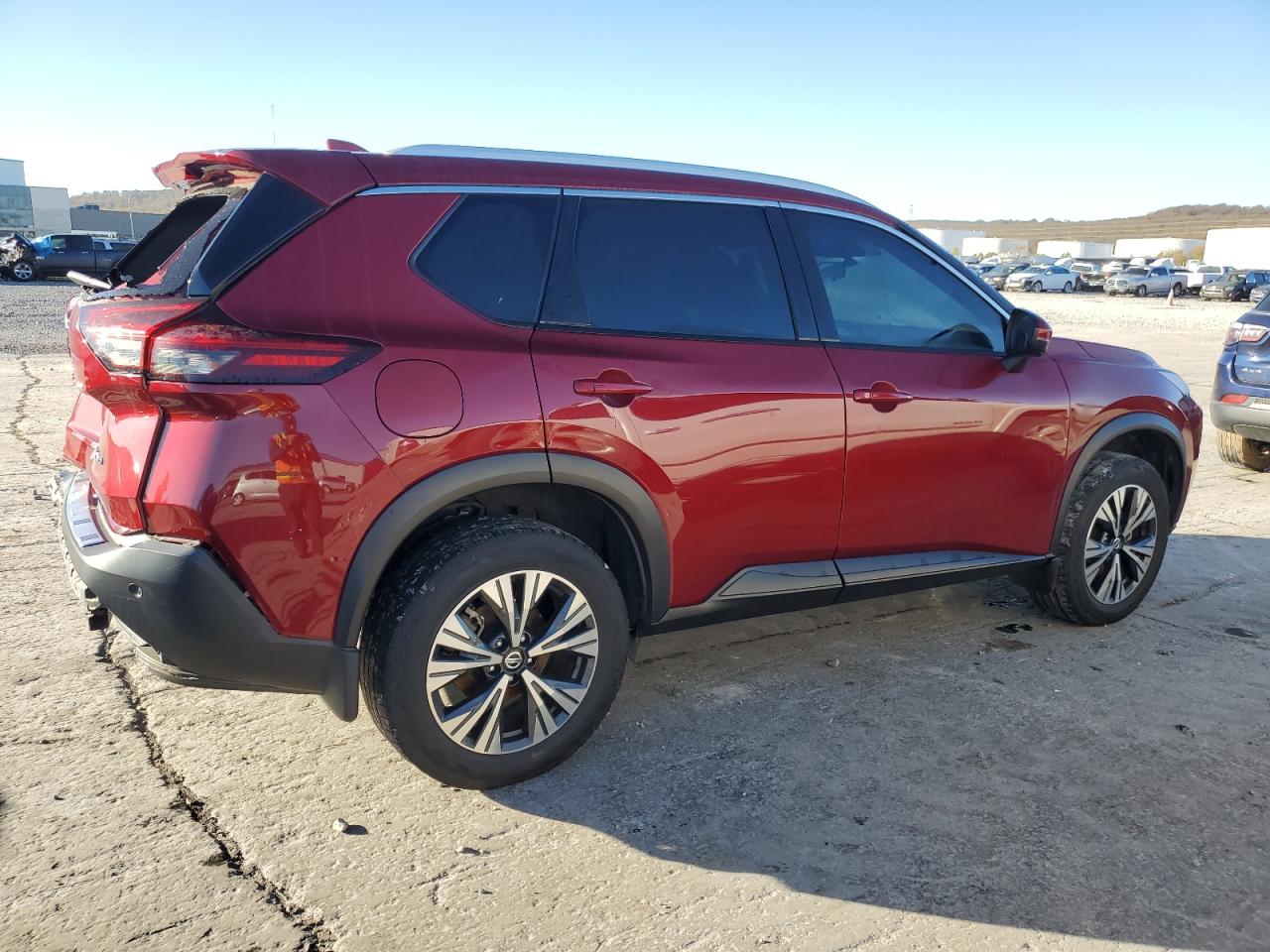 2021 Nissan Rogue - Image 3