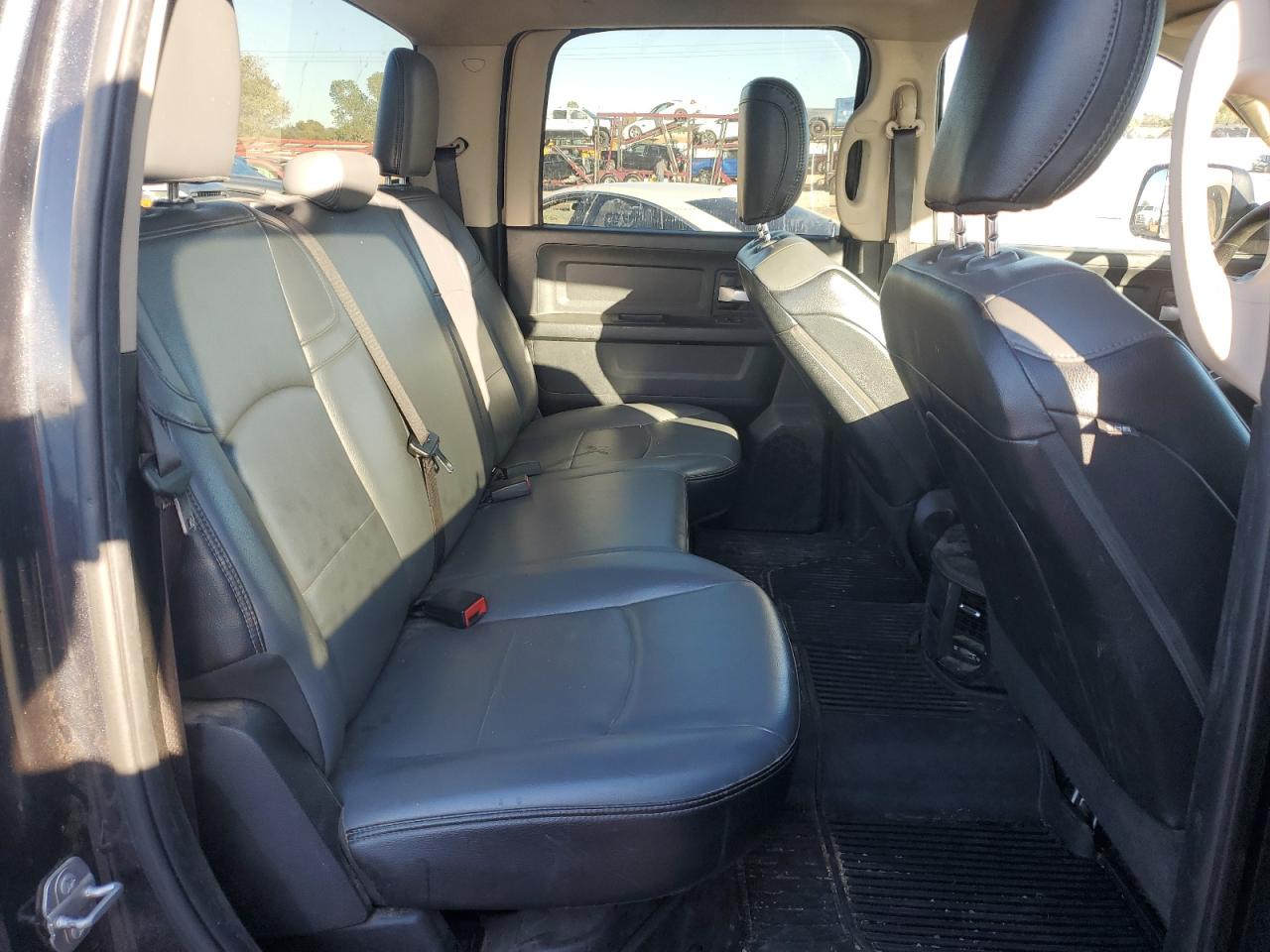 2019 RAM 3500 - Image 10