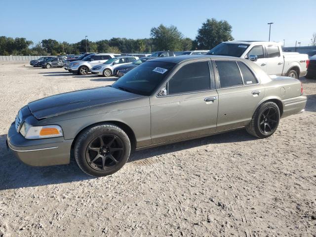 1999 Ford Crown Victoria 