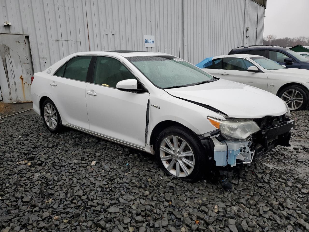 2012 Toyota Camry - Image 4