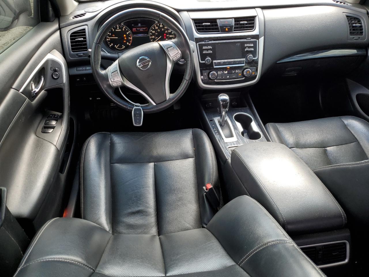 2018 Nissan Altima - Image 8