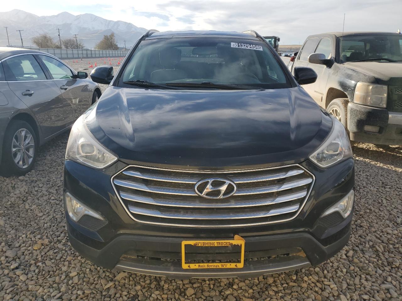2016 Hyundai Santa Fe - Image 5