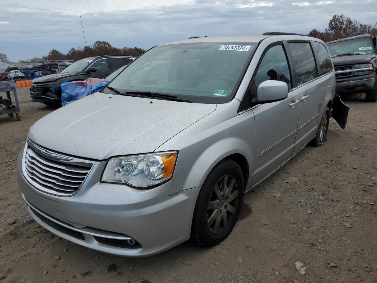 2012 Chrysler Town & Country Touring zu verkaufen in Hillsborough, NJ - Rear End
