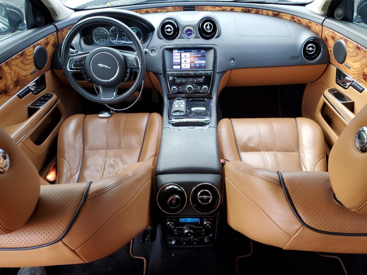 2013 Jaguar XJ - Image 8