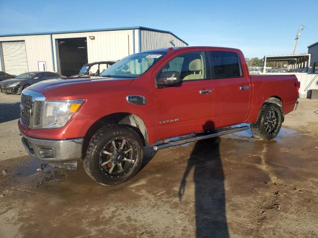  NISSAN TITAN 2017 Красный