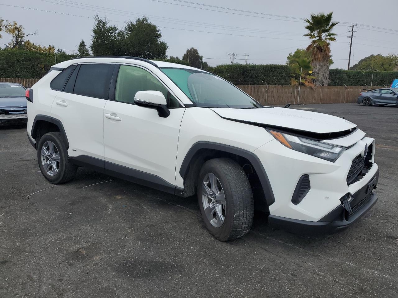 2023 Toyota RAV 4 - Image 4