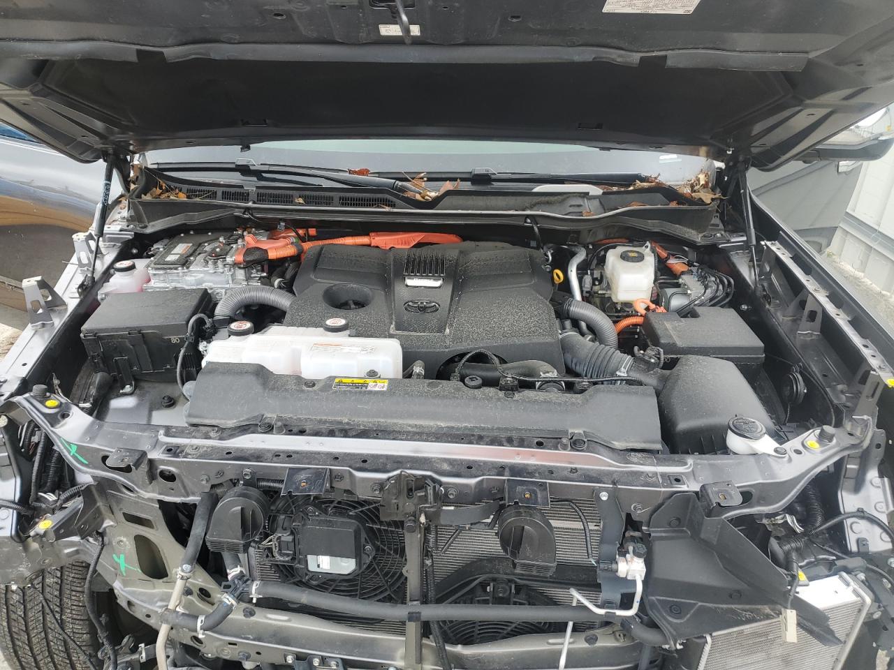 2023 Toyota Tundra - Image 11