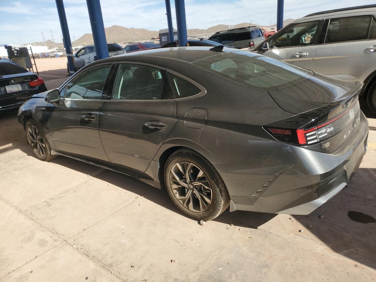 2024 Hyundai Sonata - Image 2
