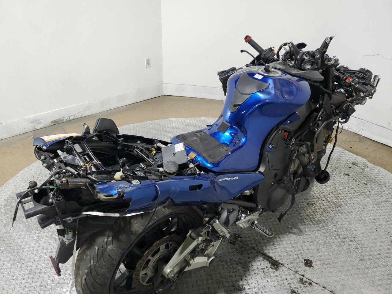 2017 Kawasaki Zg1400 E VIN: JKBZGNE10HA007009 Lot: 78998384