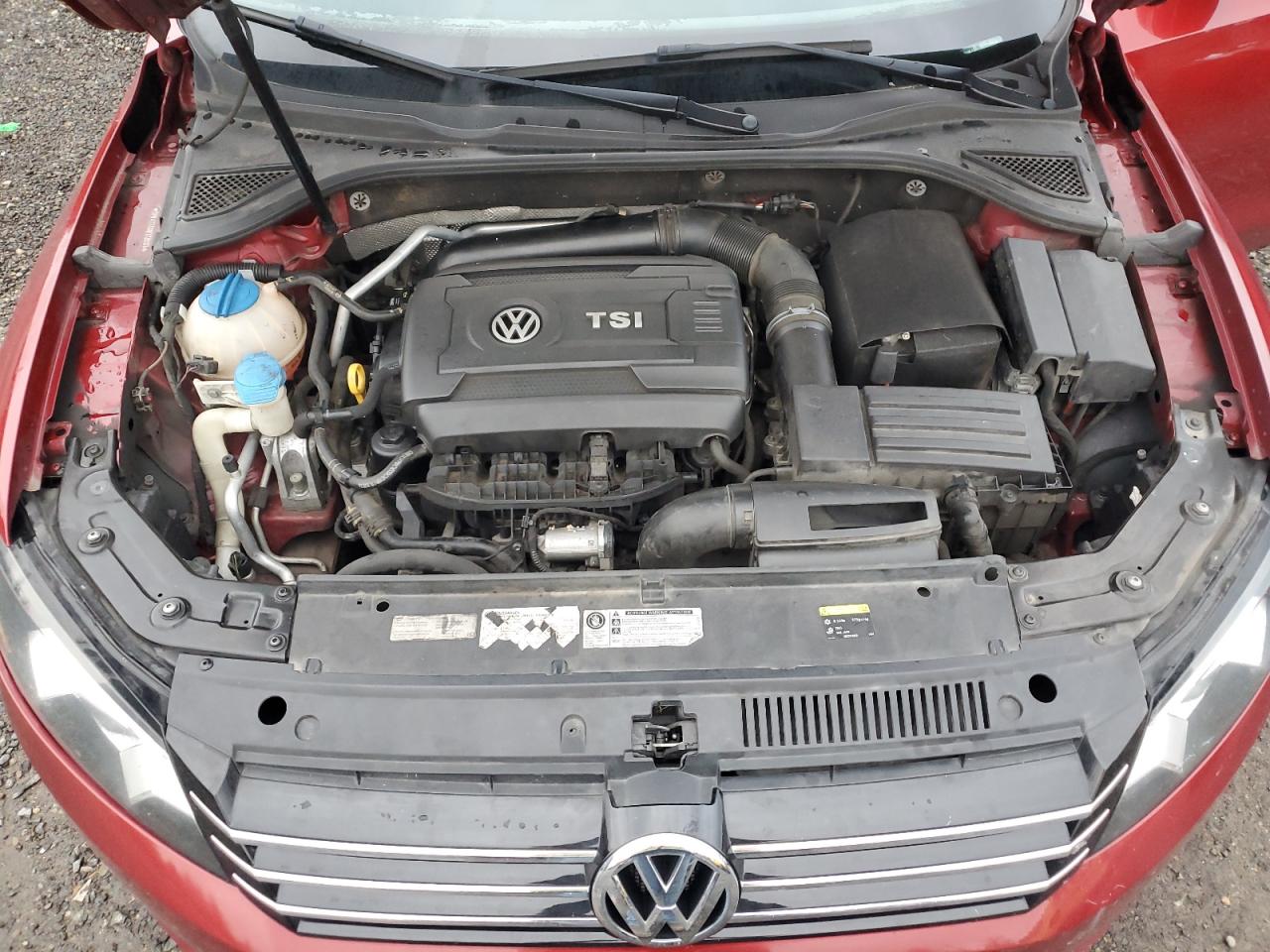 2015 Volkswagen Passat - Image 11