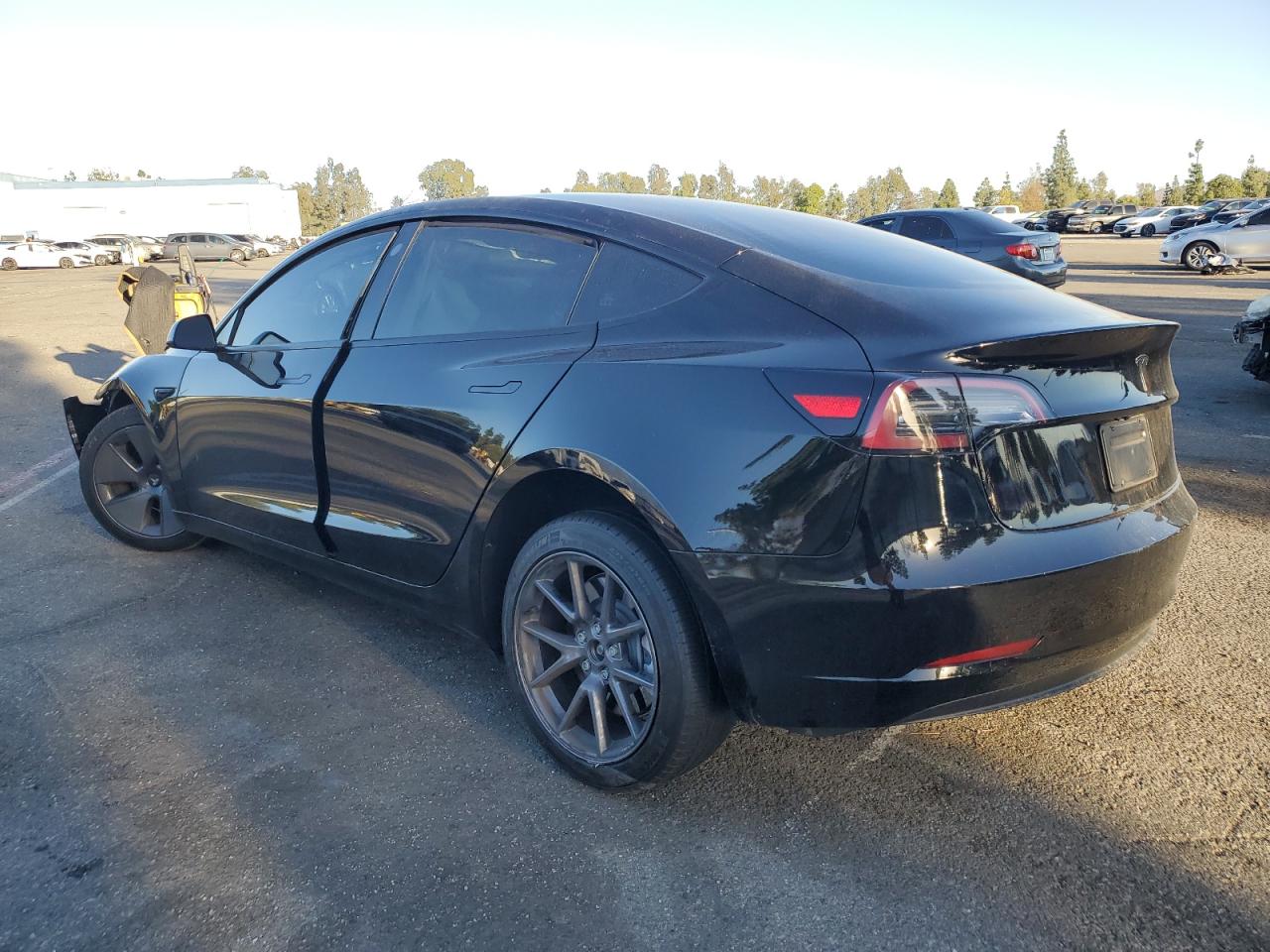 5YJ3E1EA6PF689155 2023 TESLA MODEL 3 - Image 2